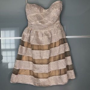 GOLD/CREAM CROCHET BANDAGE MINI DRESS